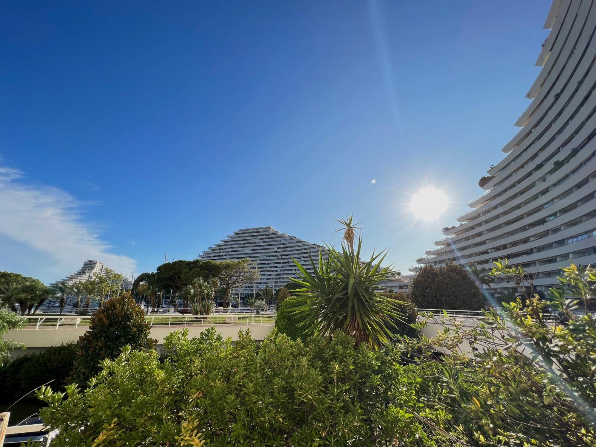 Blue Terrace Apartment - Marina Baie Des Anges Villeneuve-Loubet Kültér fotó